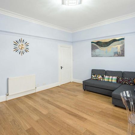 Gloucester Station Gem: 3 Bedroom Oasis London Bagian luar foto