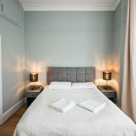 Gloucester Station Gem: 3 Bedroom Oasis London Bagian luar foto
